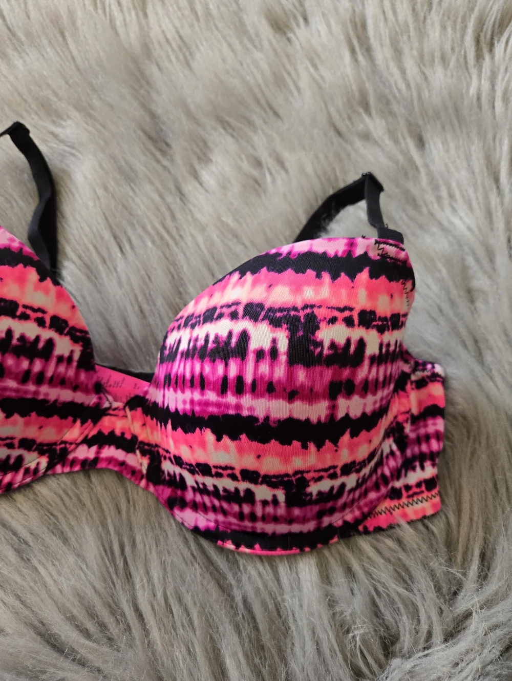 La Senza Pink & Black Tie-Dye Lightly Lined Underwire Bra - Picture 3 of 9